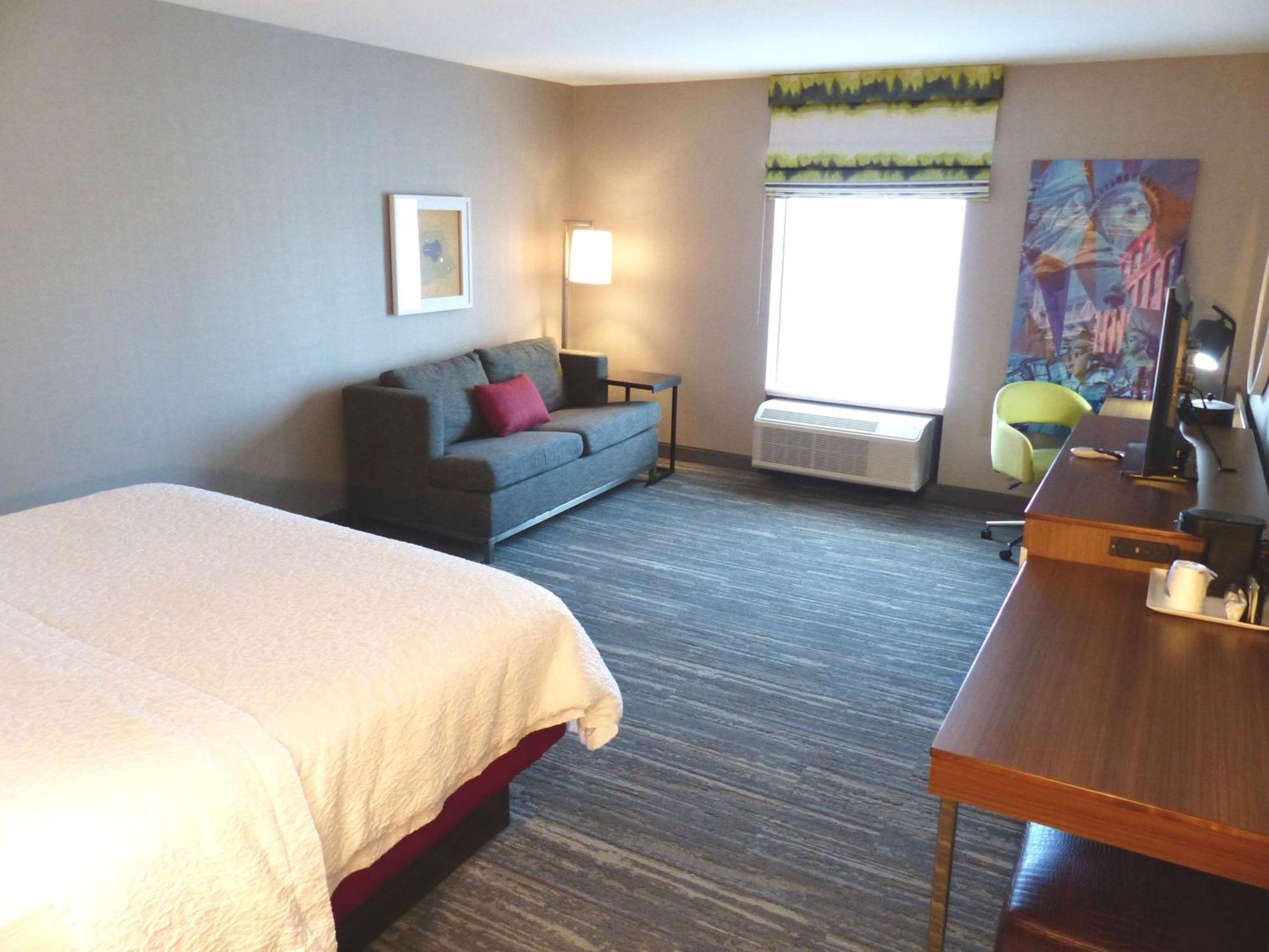 Hampton Inn By Hilton Paramus Exterior photo