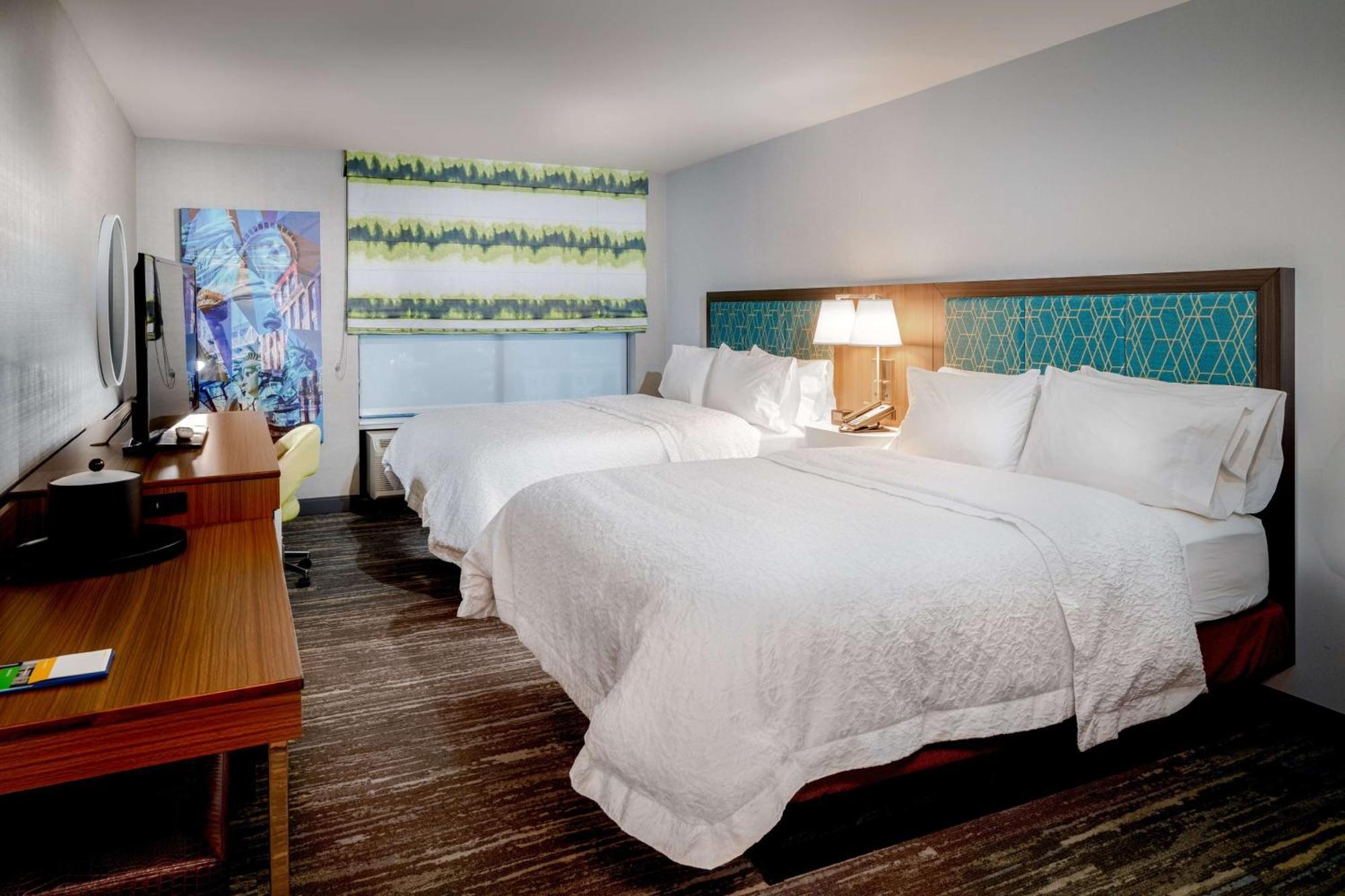 Hampton Inn By Hilton Paramus Exterior photo